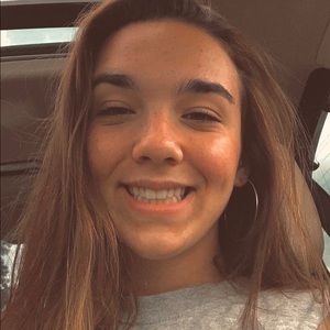 Meet your Posher, Lexie